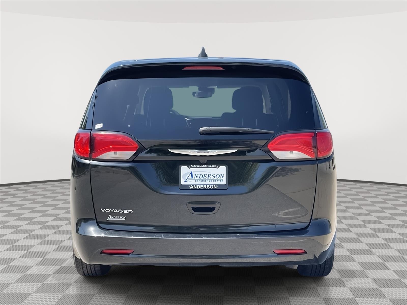 Used 2023 Chrysler Voyager LX Minivans for sale in Lincoln NE