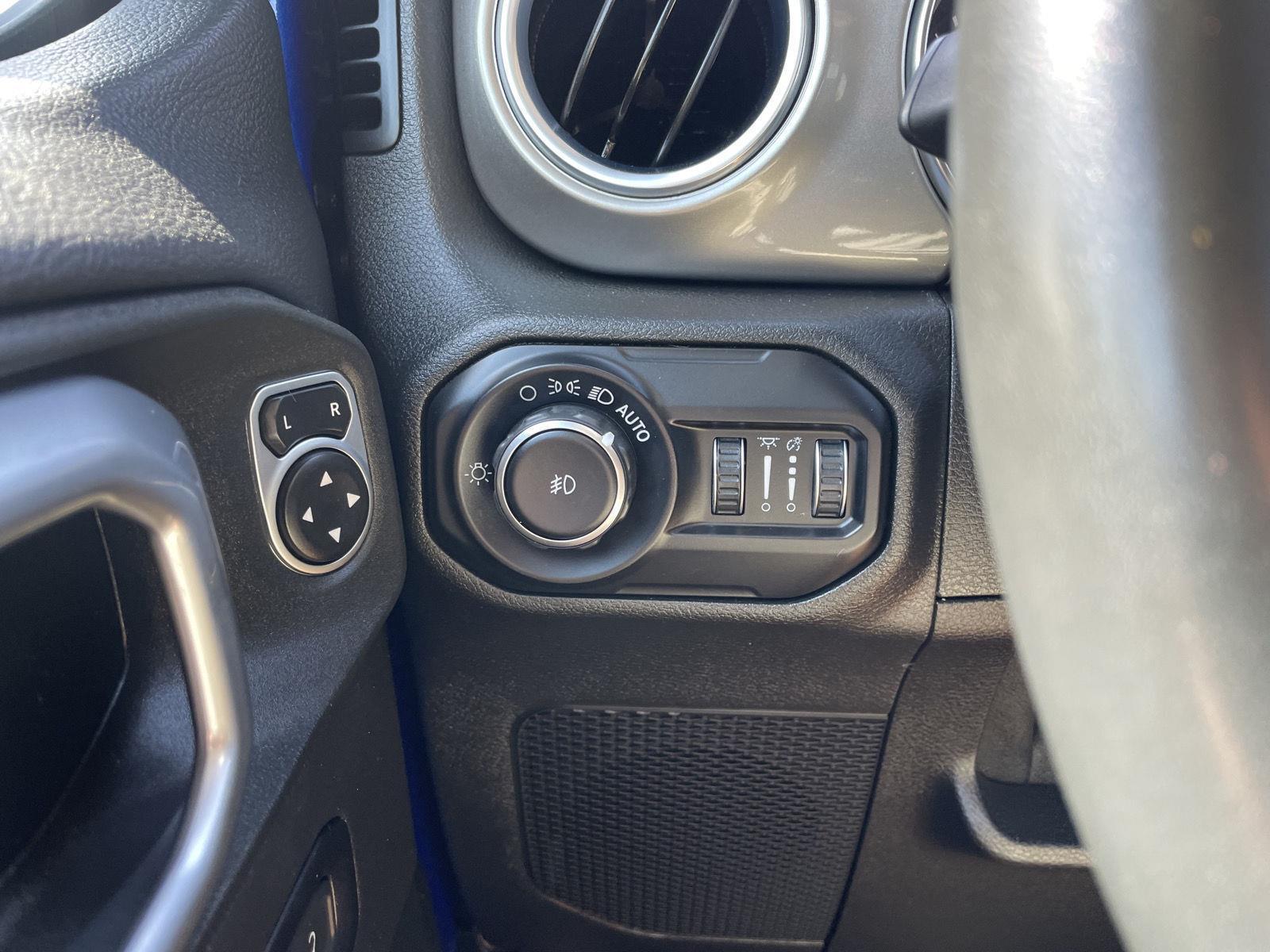 Used 2020 Jeep Wrangler Unlimited Sahara SUV for sale in Lincoln NE