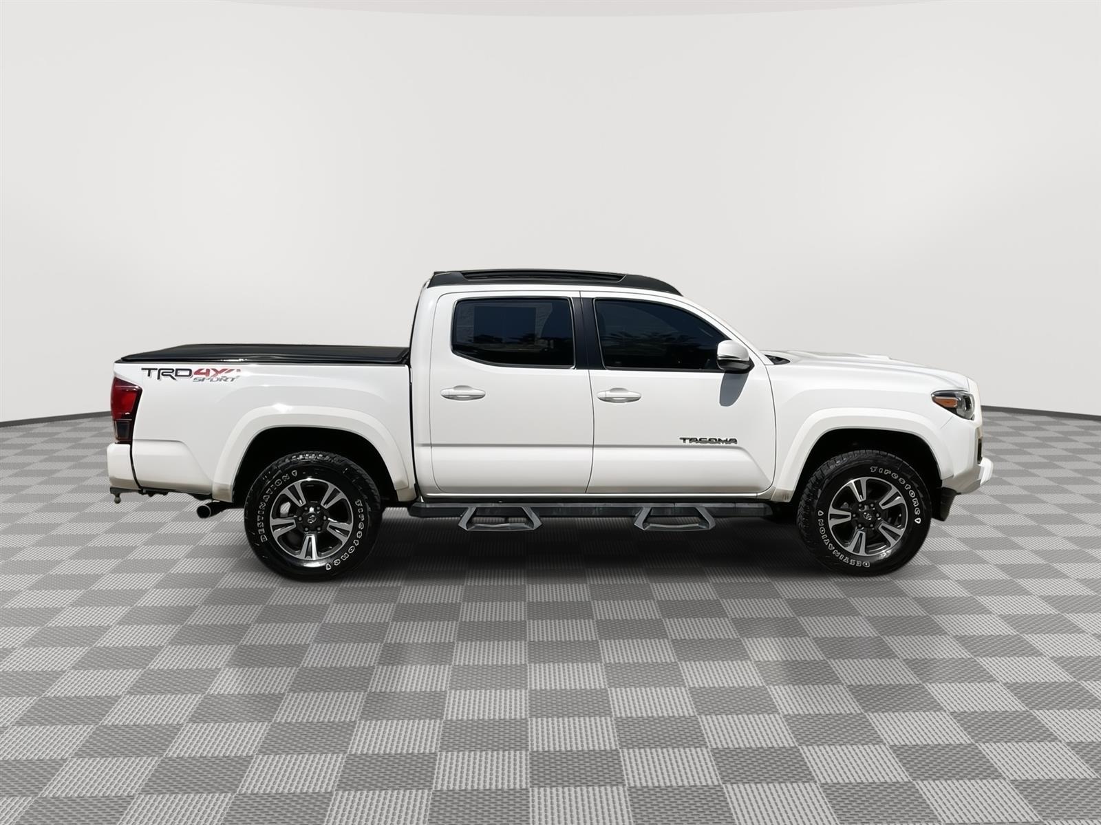 Used 2018 Toyota Tacoma TRD Sport Double Cab Truck for sale in Lincoln NE