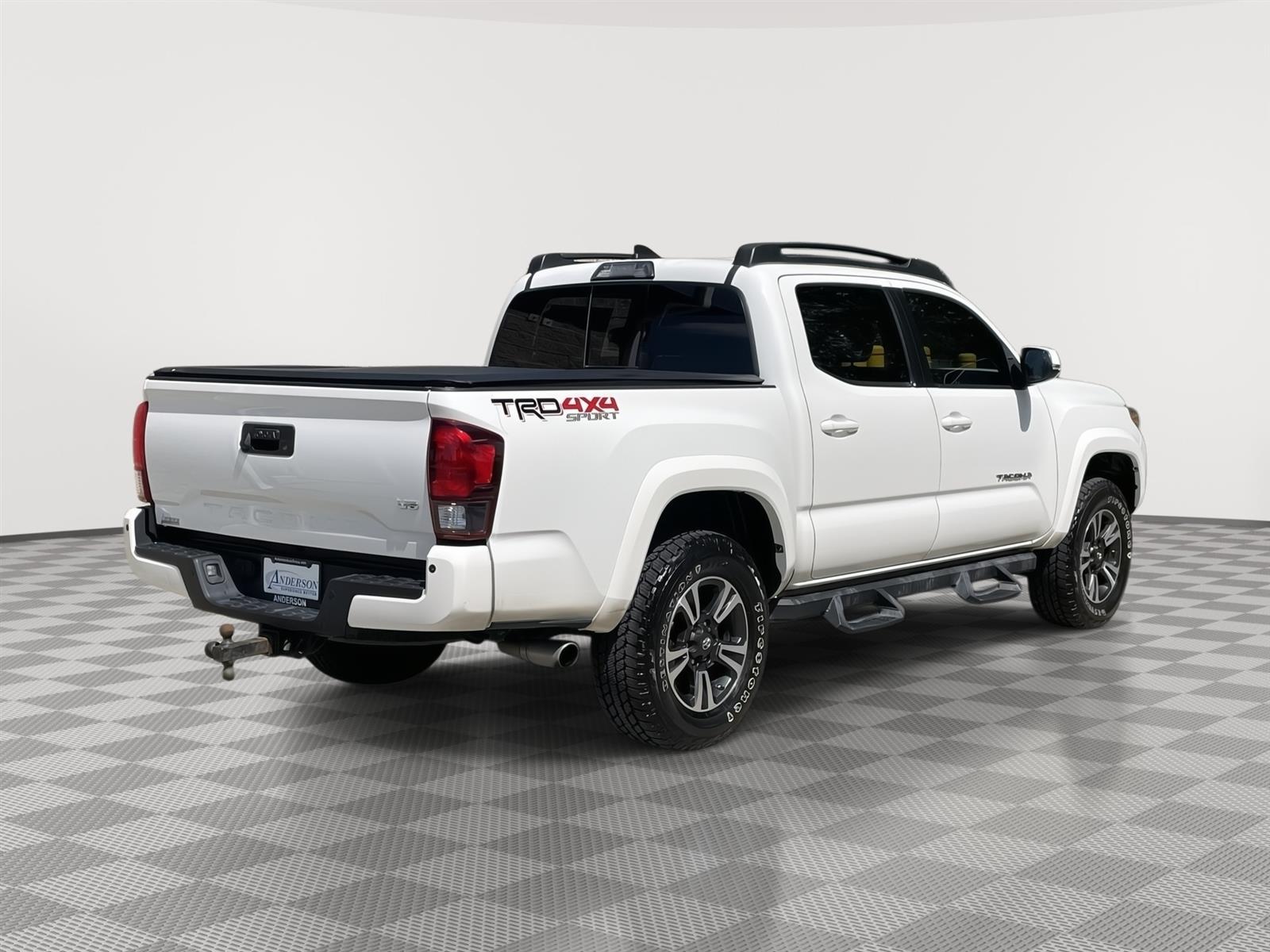 Used 2018 Toyota Tacoma TRD Sport Double Cab Truck for sale in Lincoln NE