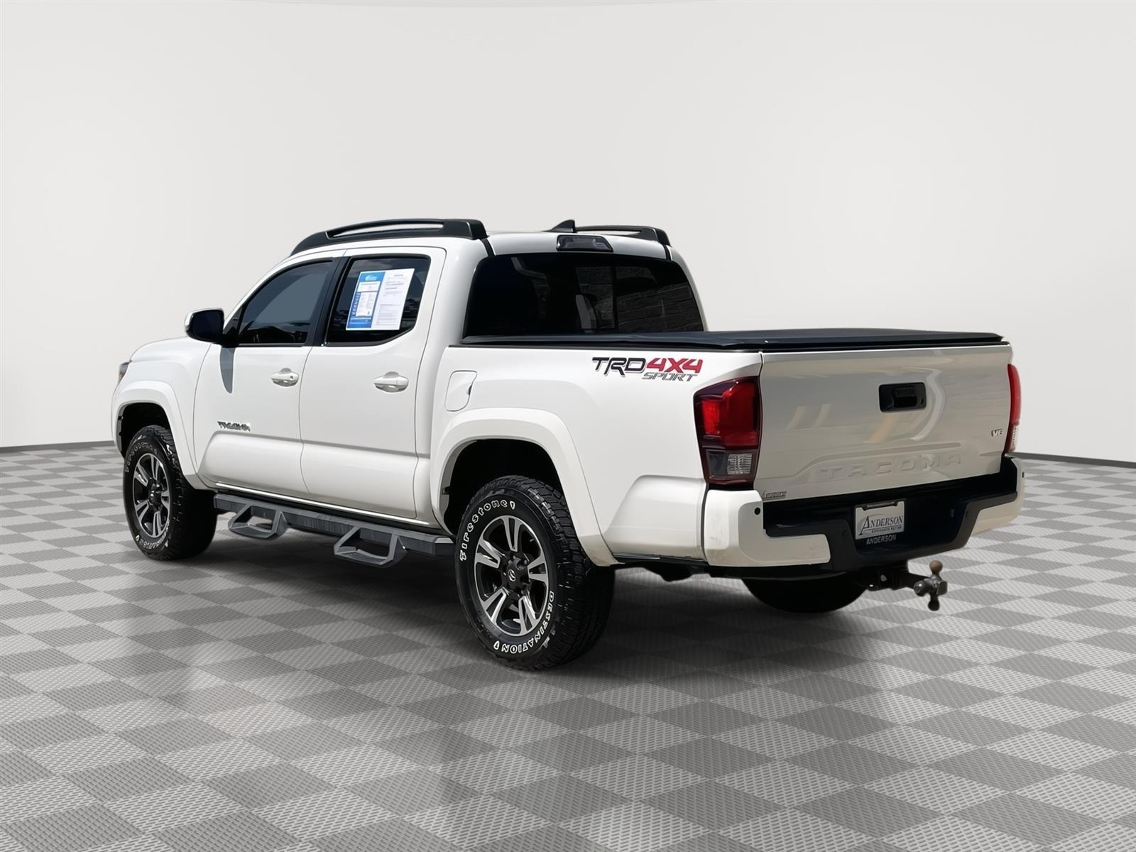 Used 2018 Toyota Tacoma TRD Sport Double Cab Truck for sale in Lincoln NE