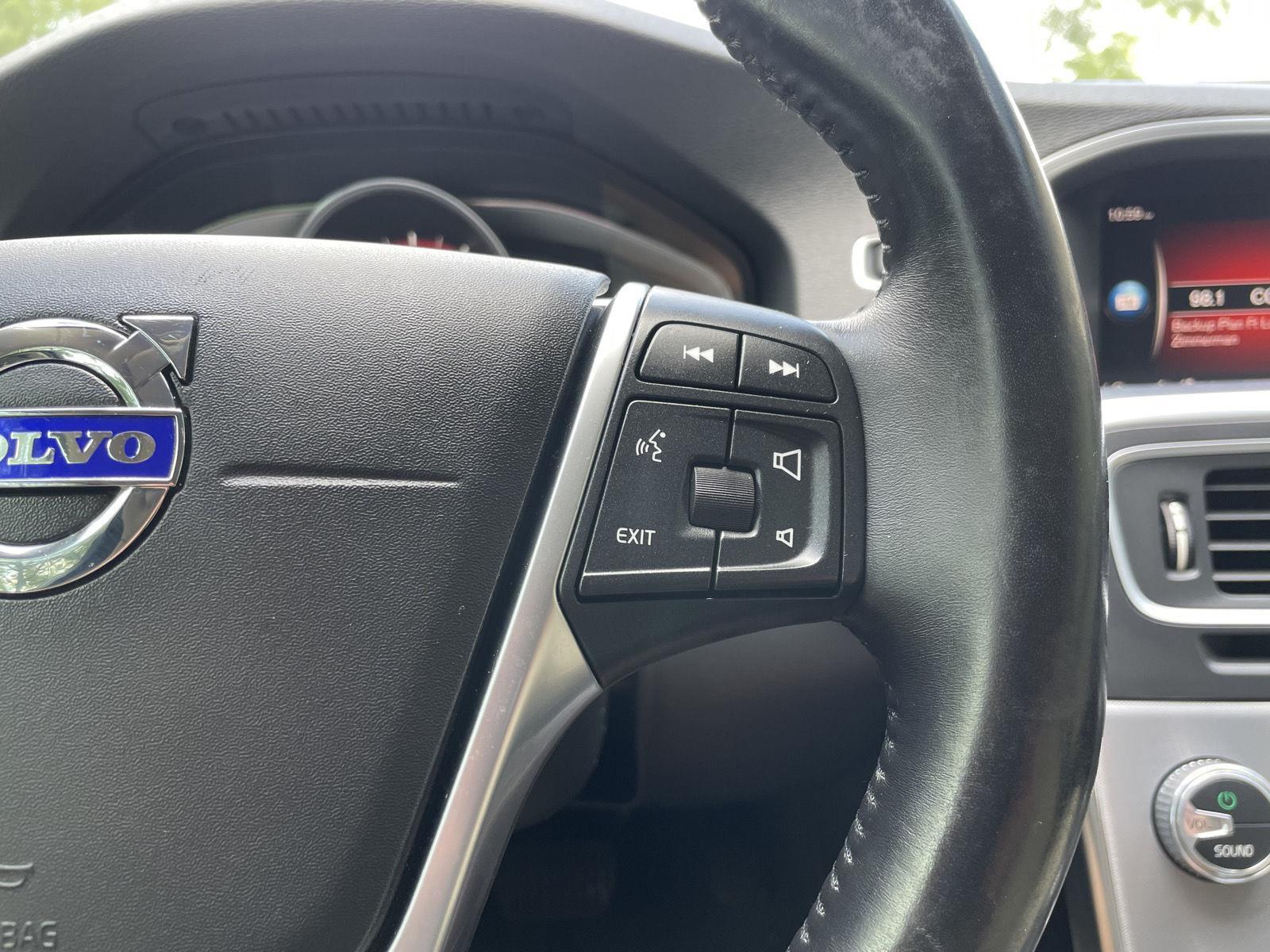 Used 2018 Volvo S60 Inscription Sedan for sale in Lincoln NE