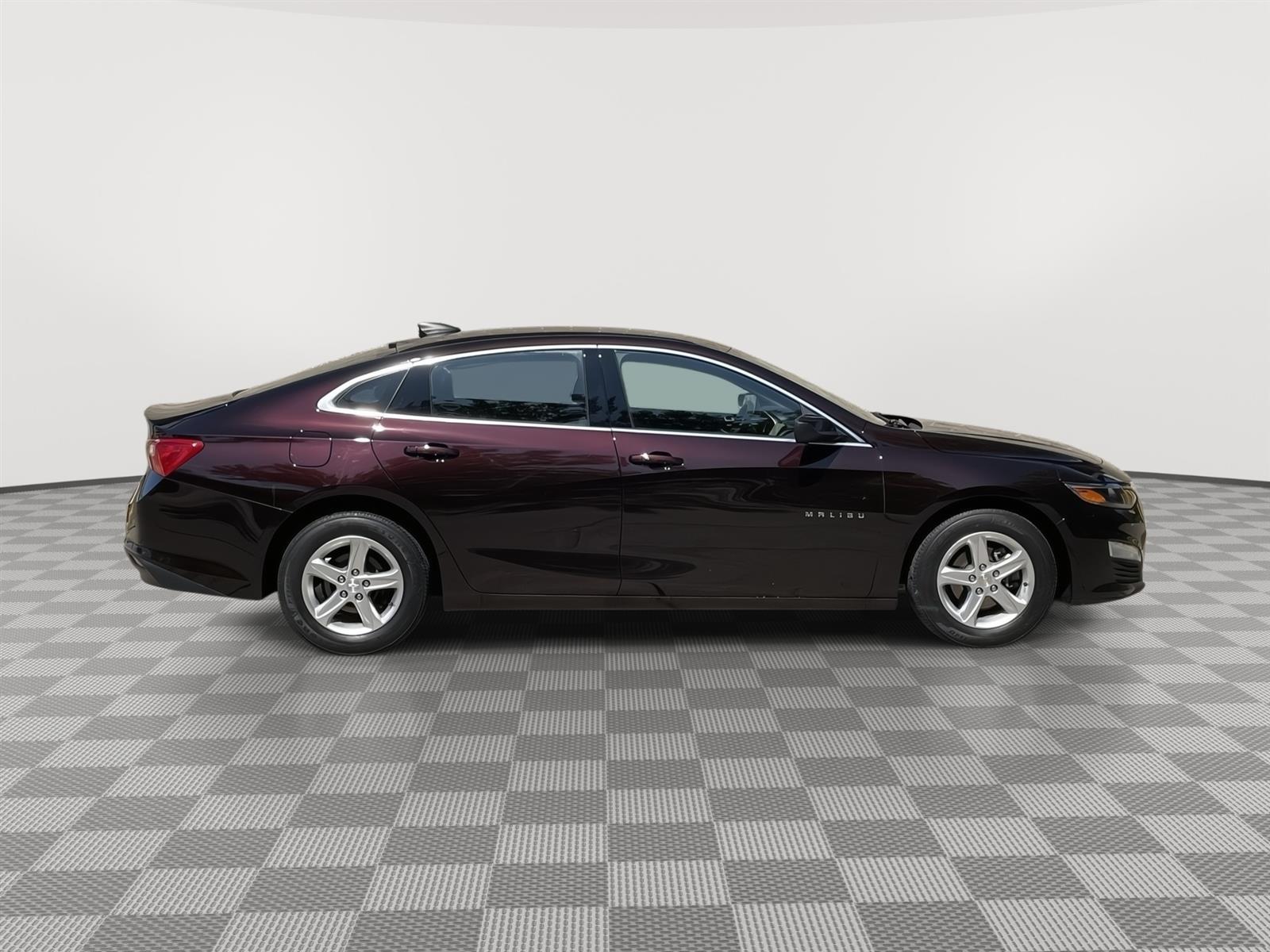 Used 2021 Chevrolet Malibu LS Sedan for sale in Lincoln NE