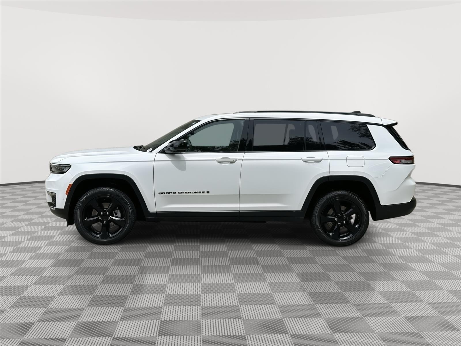 Used 2025 Jeep Grand Cherokee L Limited SUV for sale in Lincoln NE