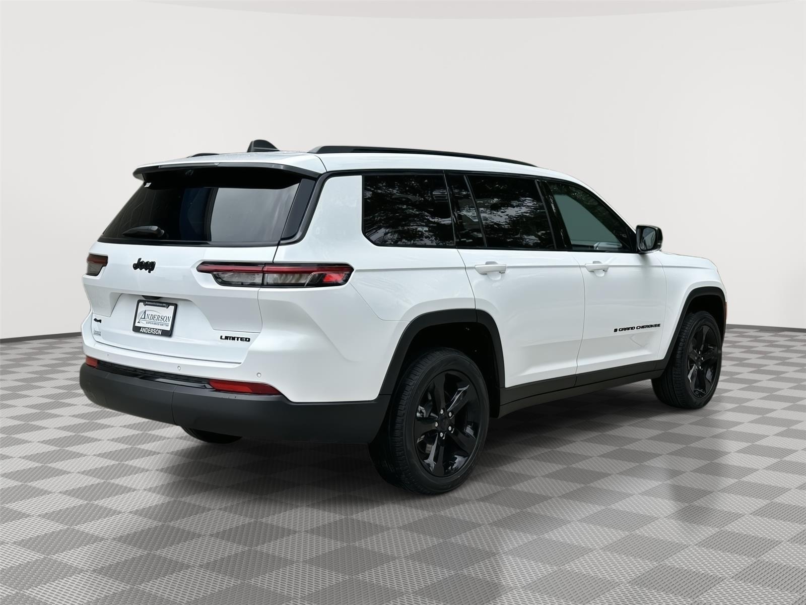 Used 2025 Jeep Grand Cherokee L for sale in Lincoln NE