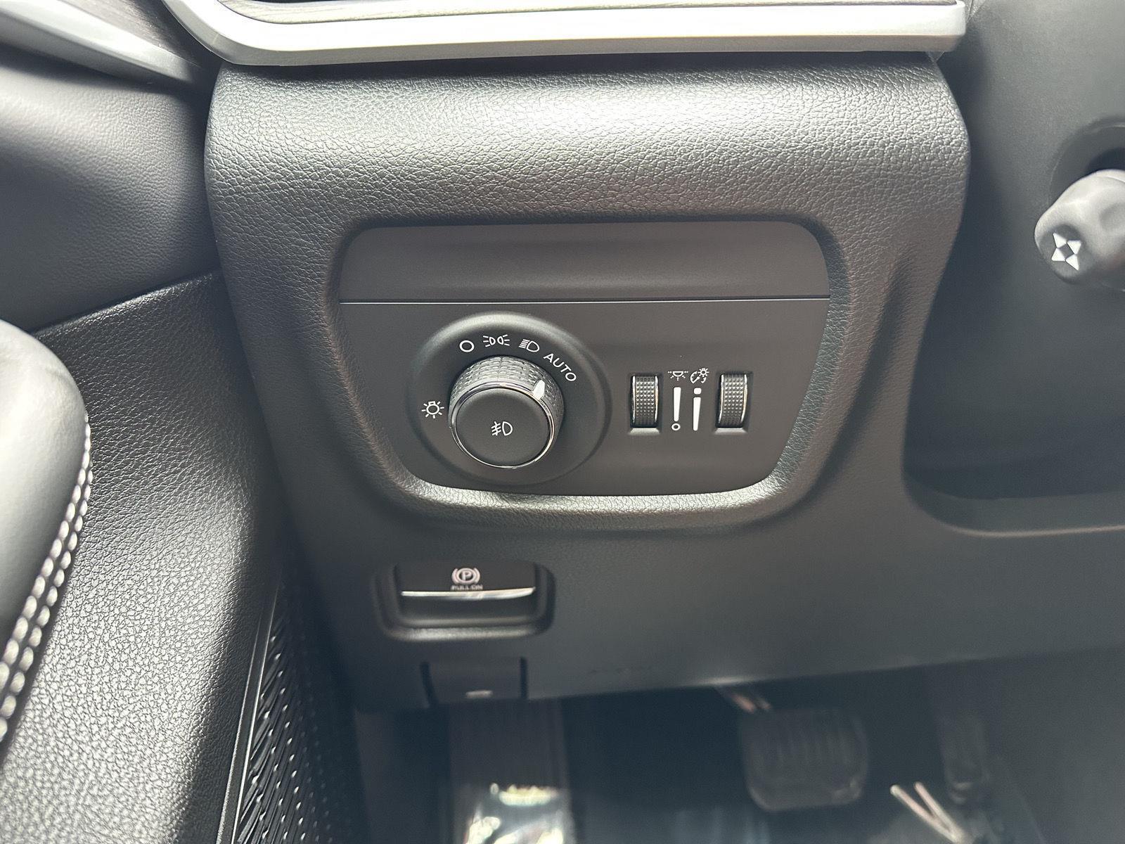 Used 2025 Jeep Grand Cherokee L for sale in Lincoln NE