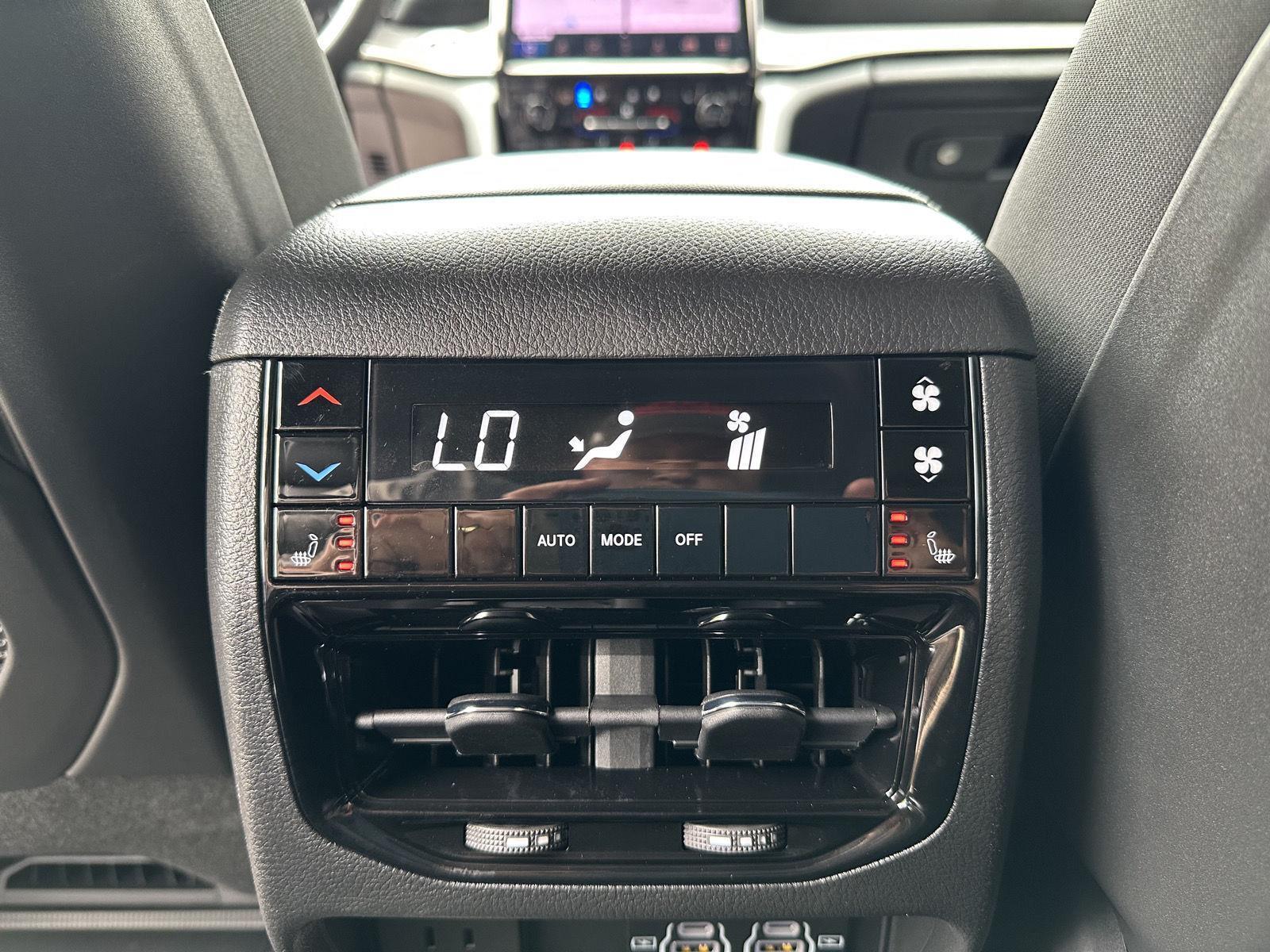 Used 2025 Jeep Grand Cherokee L for sale in Lincoln NE