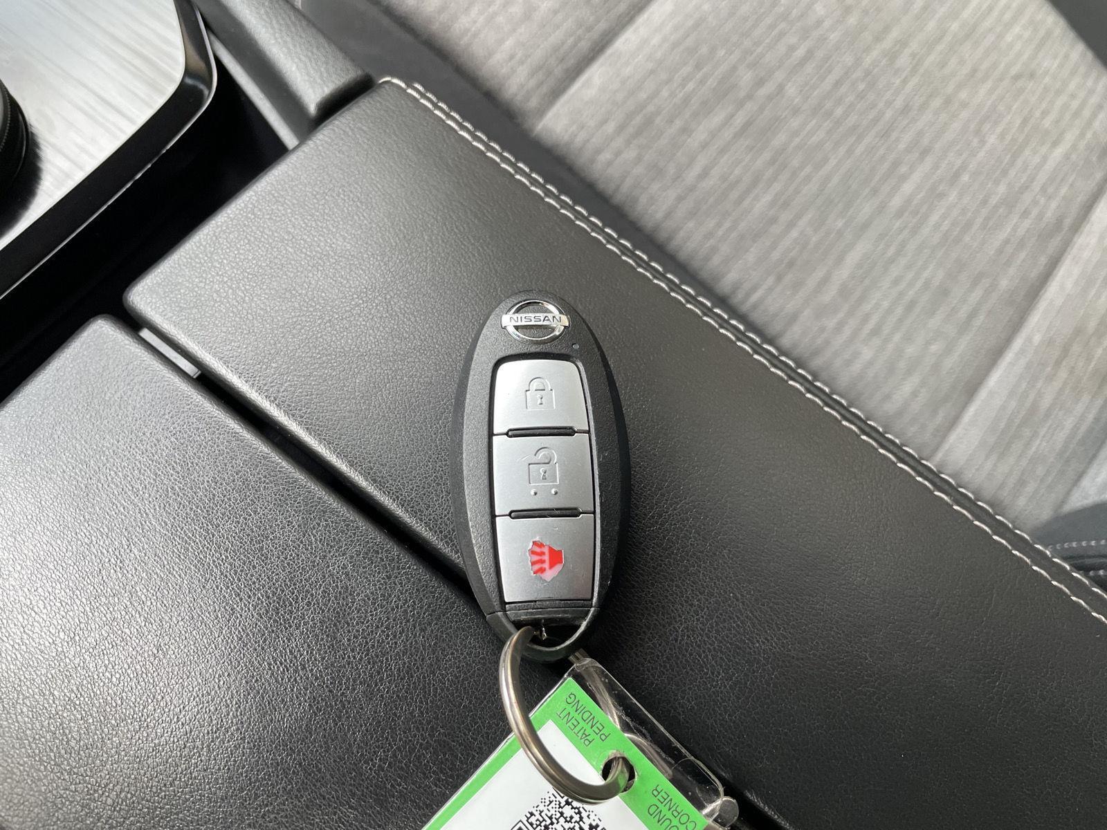 Used 2021 Nissan Rogue for sale in Lincoln NE