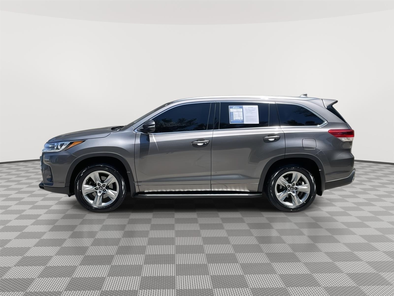 Used 2017 Toyota Highlander Limited SUV for sale in Lincoln NE