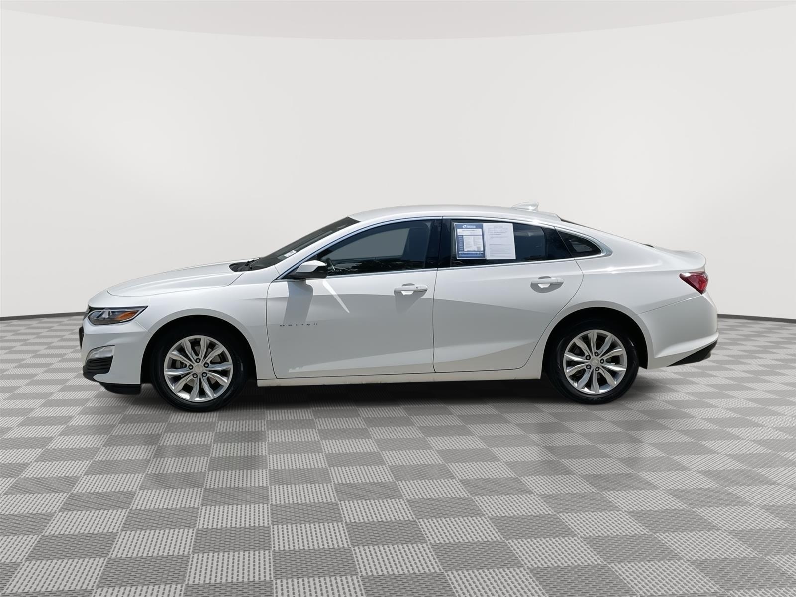 Used 2020 Chevrolet Malibu LT Sedan for sale in Lincoln NE