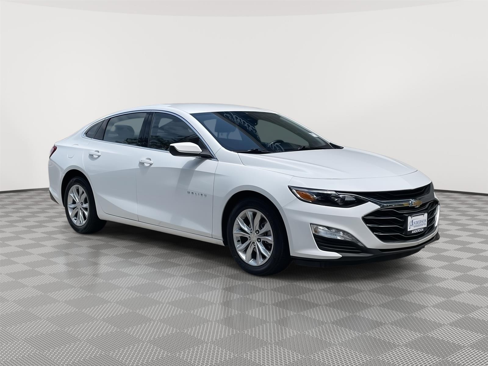 Used 2020 Chevrolet Malibu LT Sedan for sale in Lincoln NE