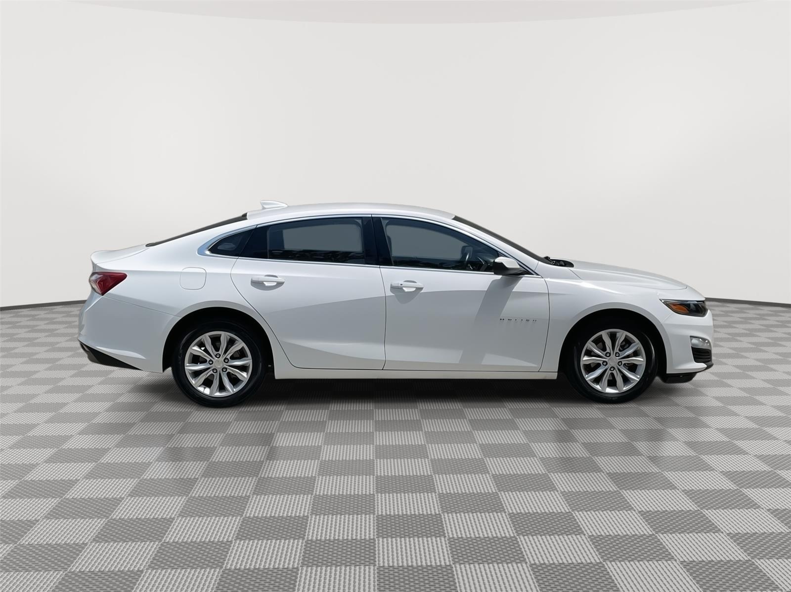 Used 2020 Chevrolet Malibu for sale in Lincoln NE