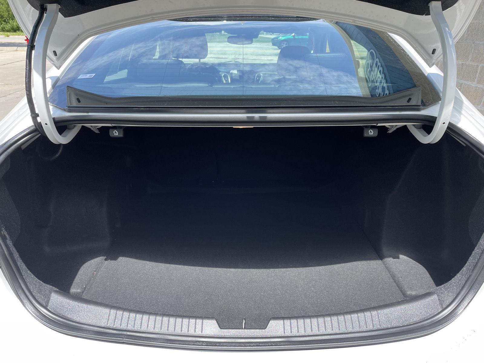 Used 2020 Chevrolet Malibu for sale in Lincoln NE