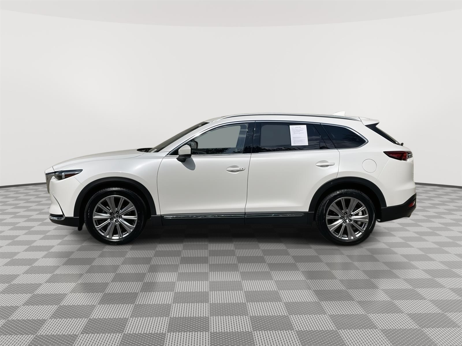 Used 2022 Mazda CX-9 Signature SUV for sale in Lincoln NE