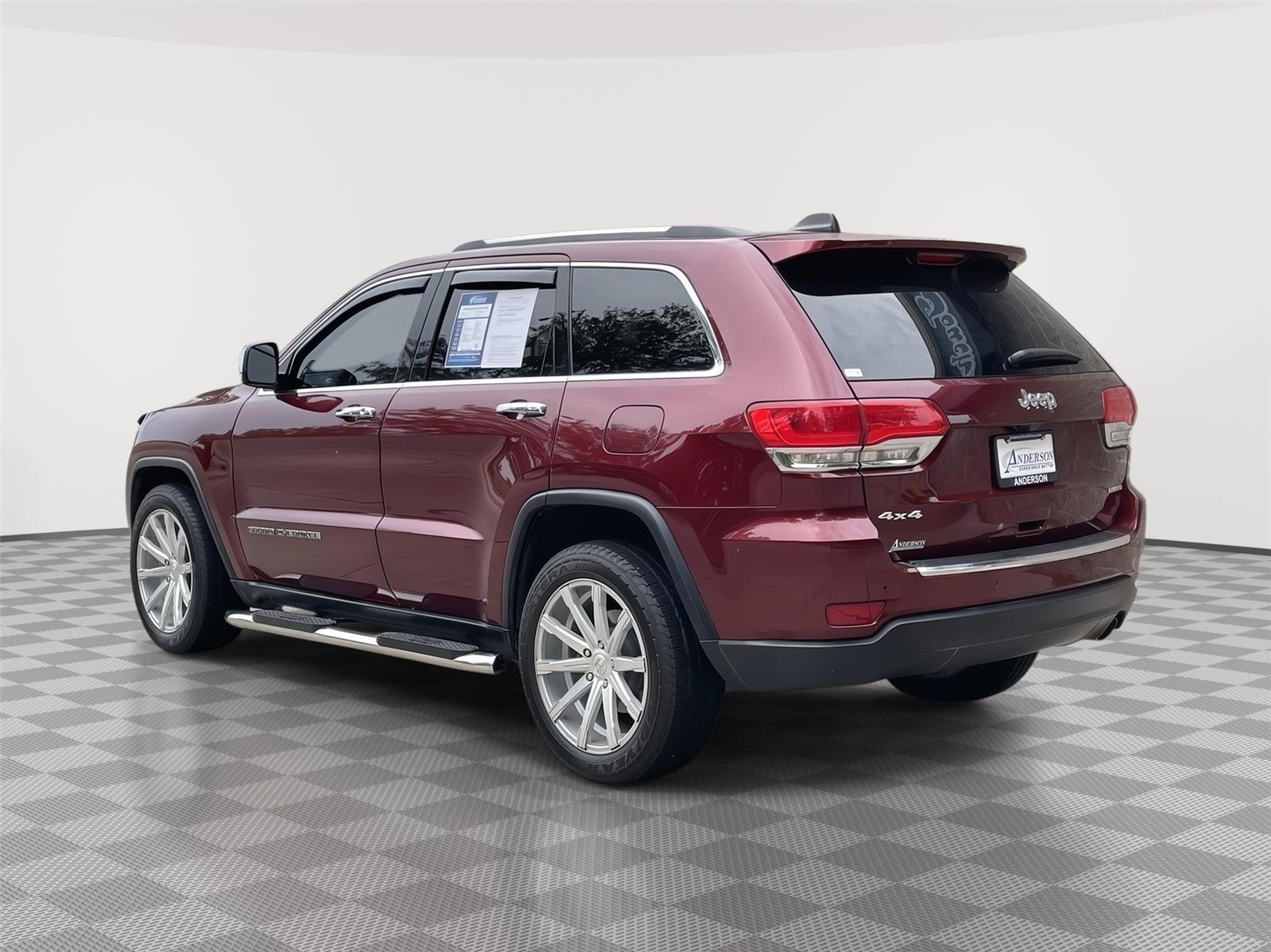 Used 2018 Jeep Grand Cherokee for sale in Lincoln NE