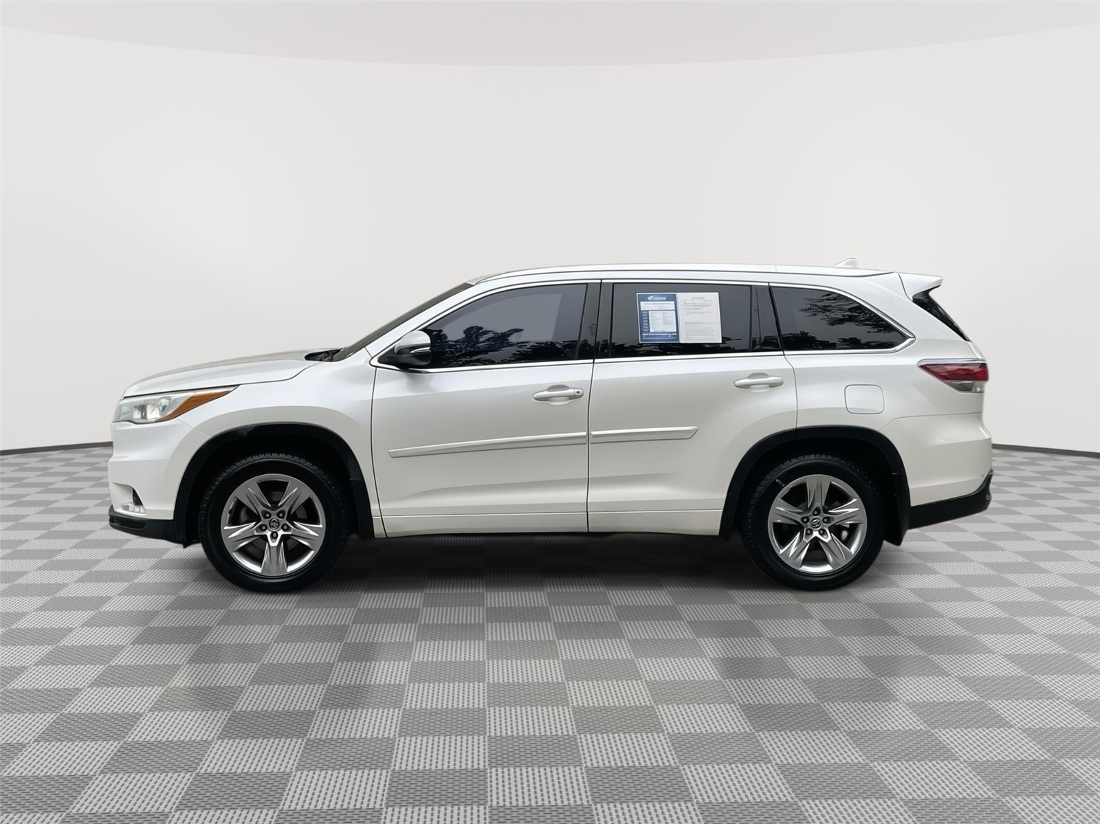 Used 2016 Toyota Highlander Limited Platinum SUV for sale in Lincoln NE