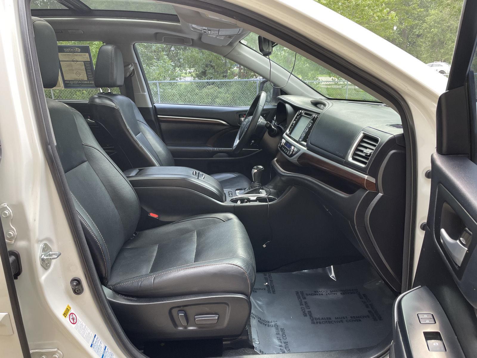 Used 2016 Toyota Highlander for sale in Lincoln NE