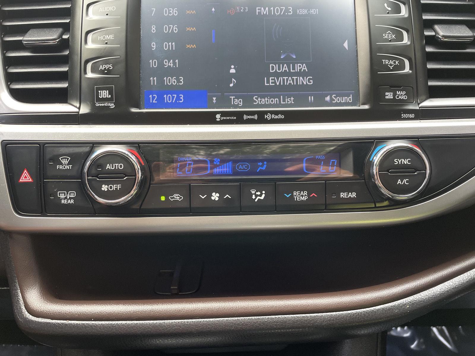 Used 2016 Toyota Highlander for sale in Lincoln NE