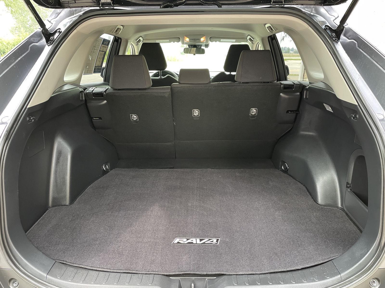 Used 2019 Toyota RAV4 for sale in Lincoln NE