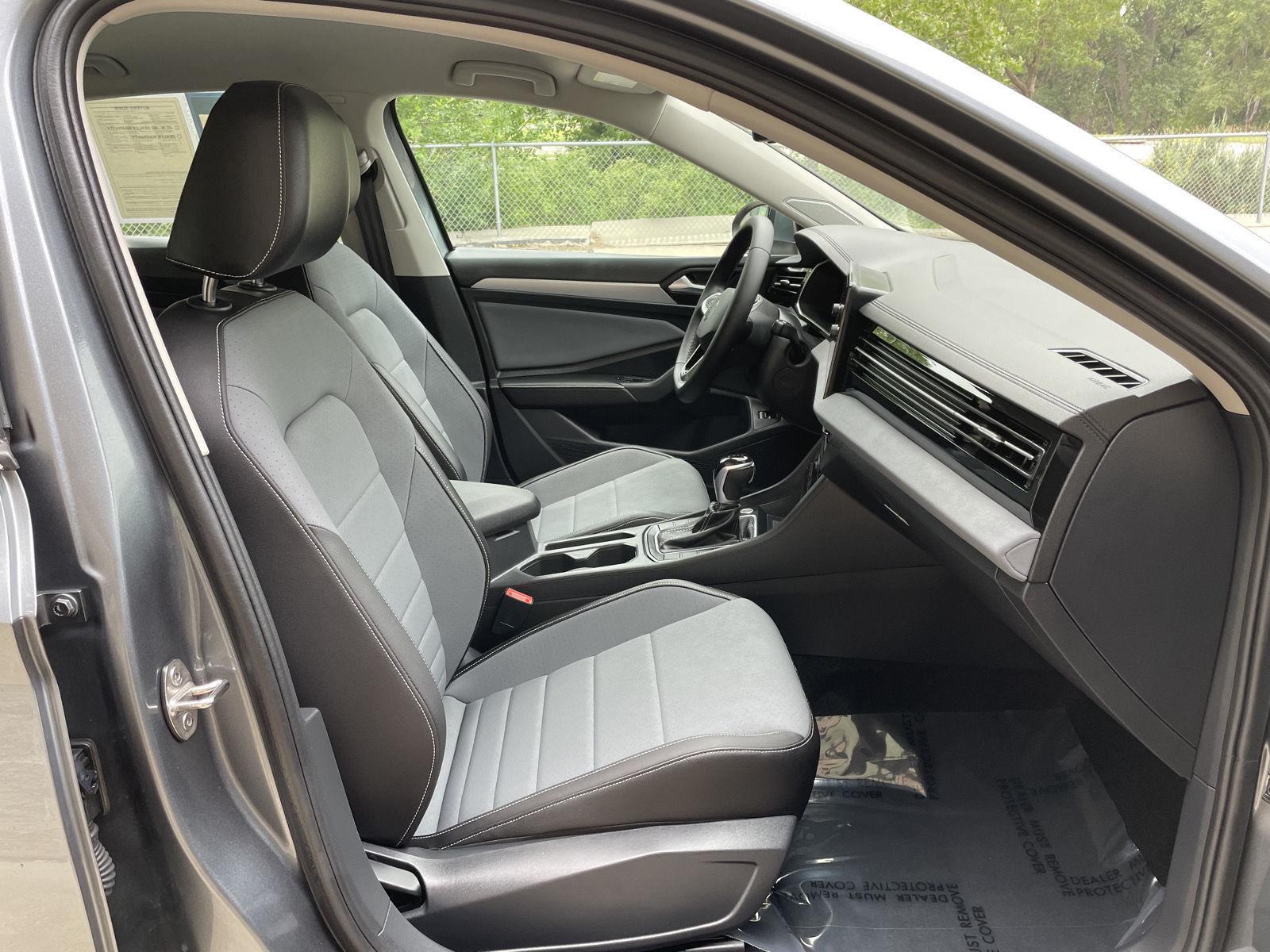 Used 2025 Volkswagen Jetta for sale in Lincoln NE
