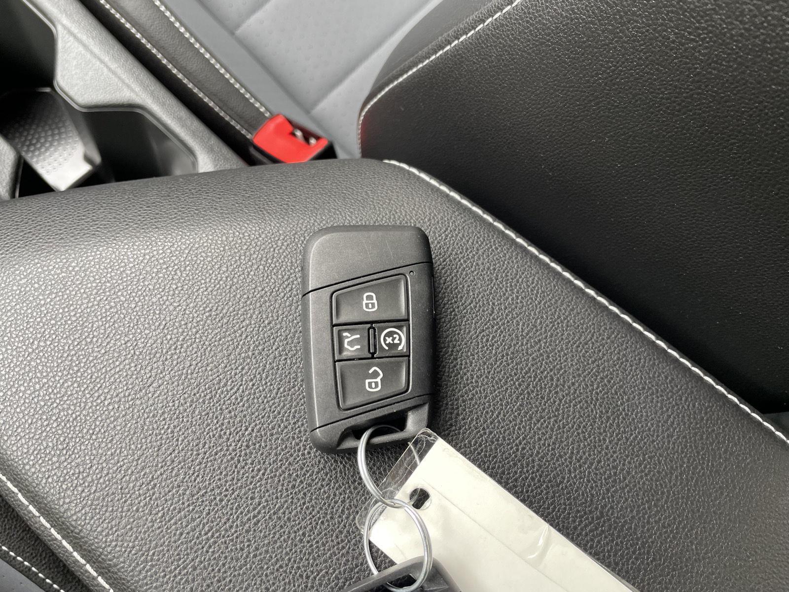 Used 2025 Volkswagen Jetta for sale in Lincoln NE