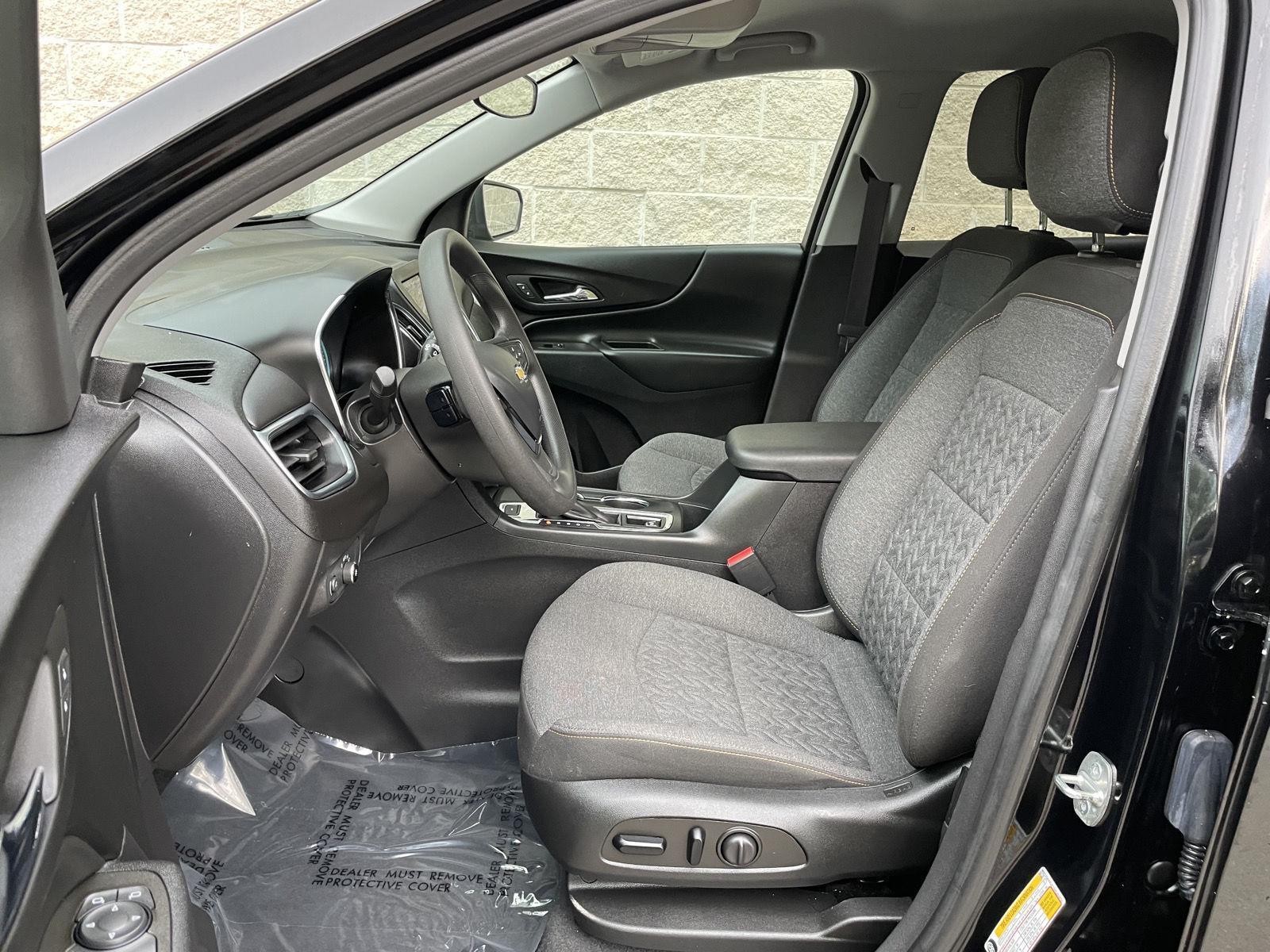 2023 Chevrolet Equinox LT photo 17
