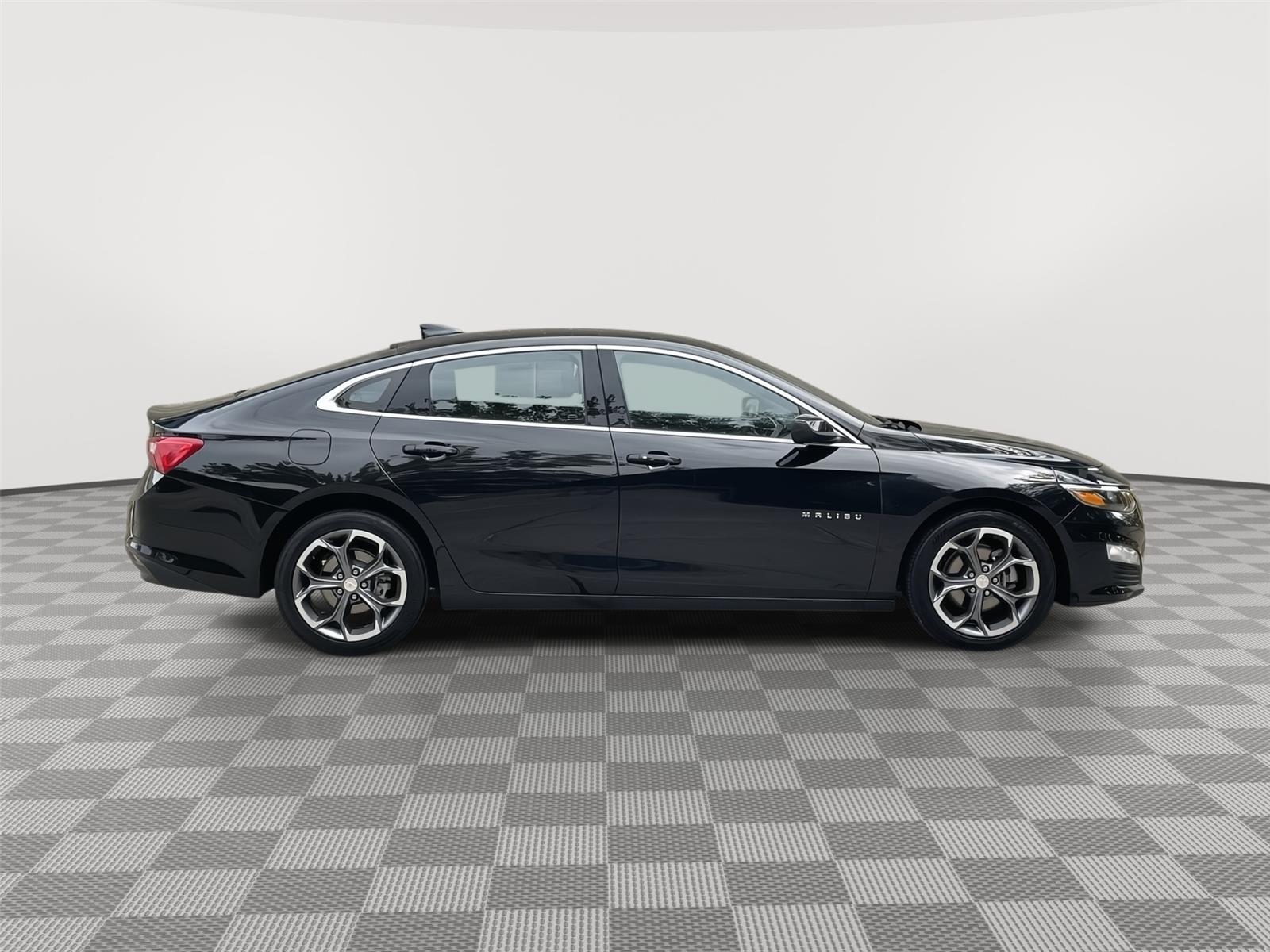 Used 2024 Chevrolet Malibu for sale in Lincoln NE