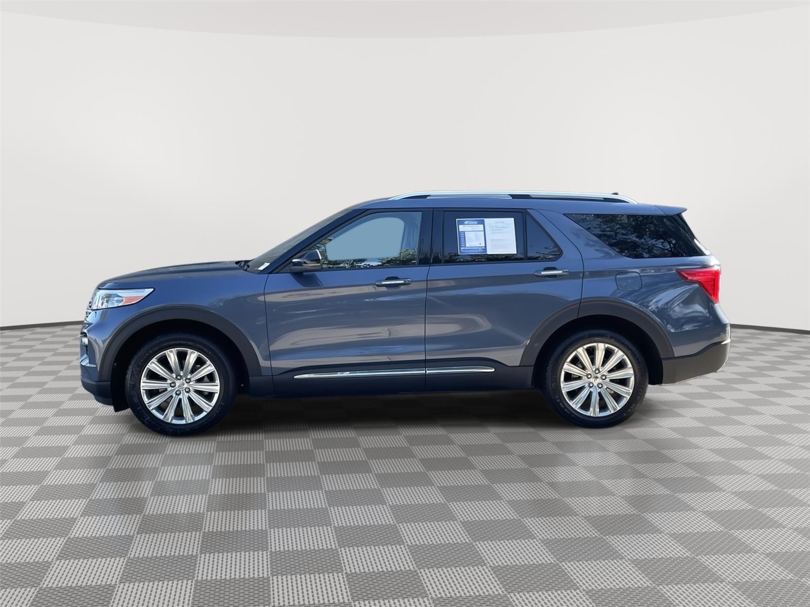 2021 Ford Explorer Limited photo 2