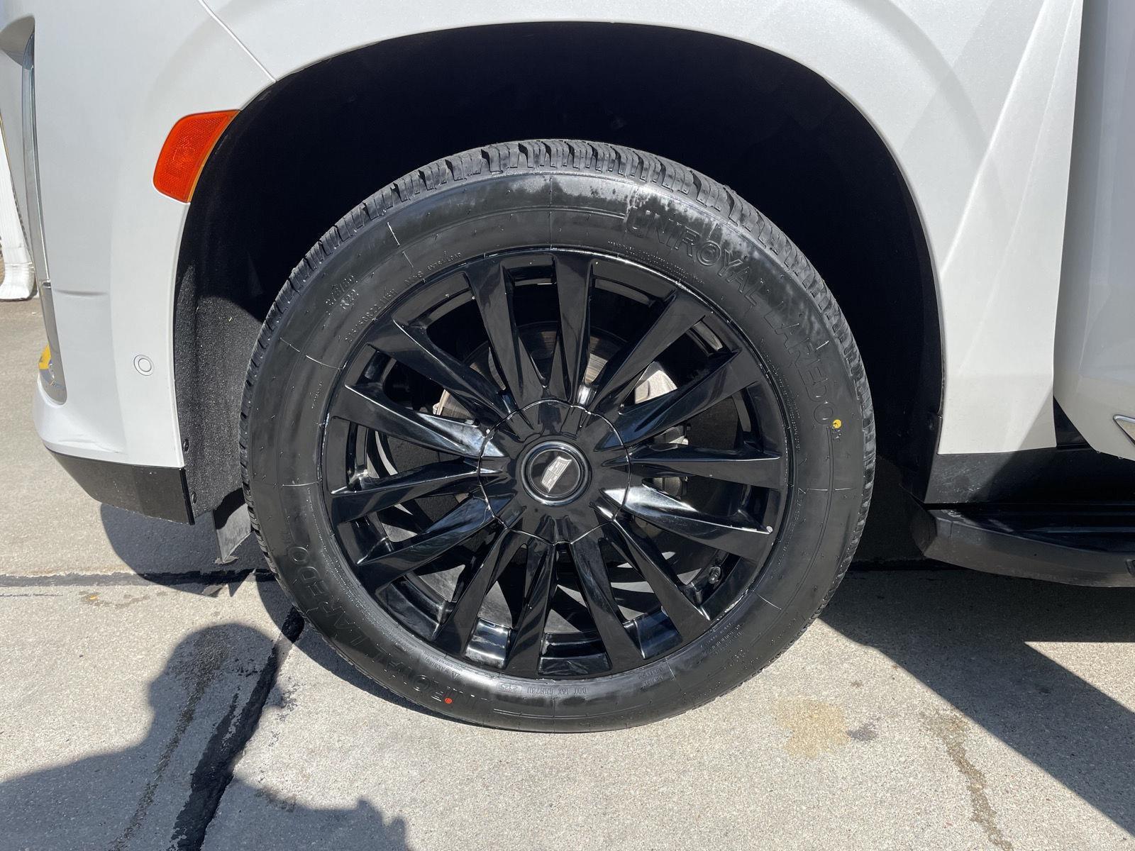 2021 Cadillac Escalade Premium Luxury photo 9