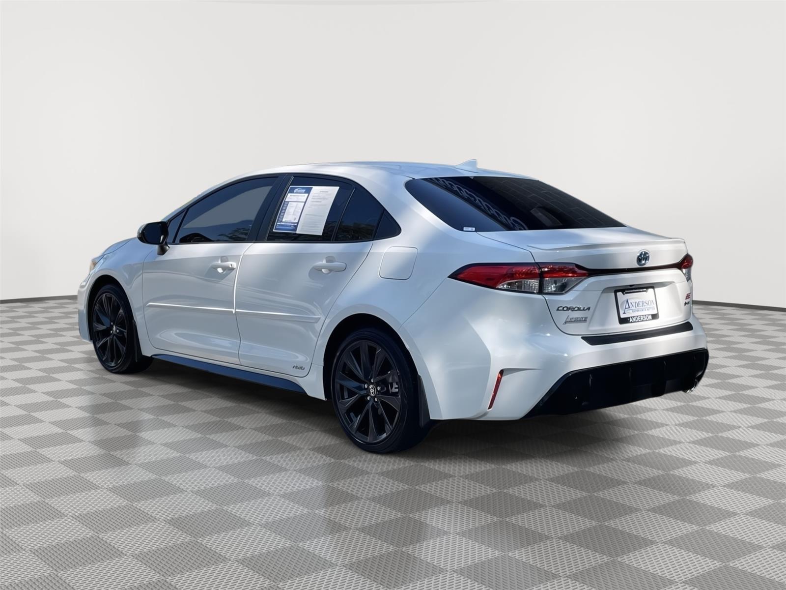 Used 2025 Toyota Corolla Hybrid SE Sedan for sale in Lincoln NE