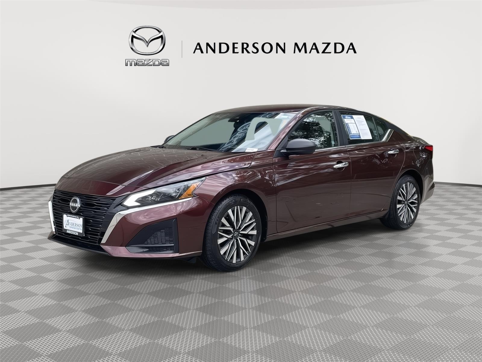 Used 2024 Nissan Altima 2.5 SV Sedan for sale in Lincoln NE