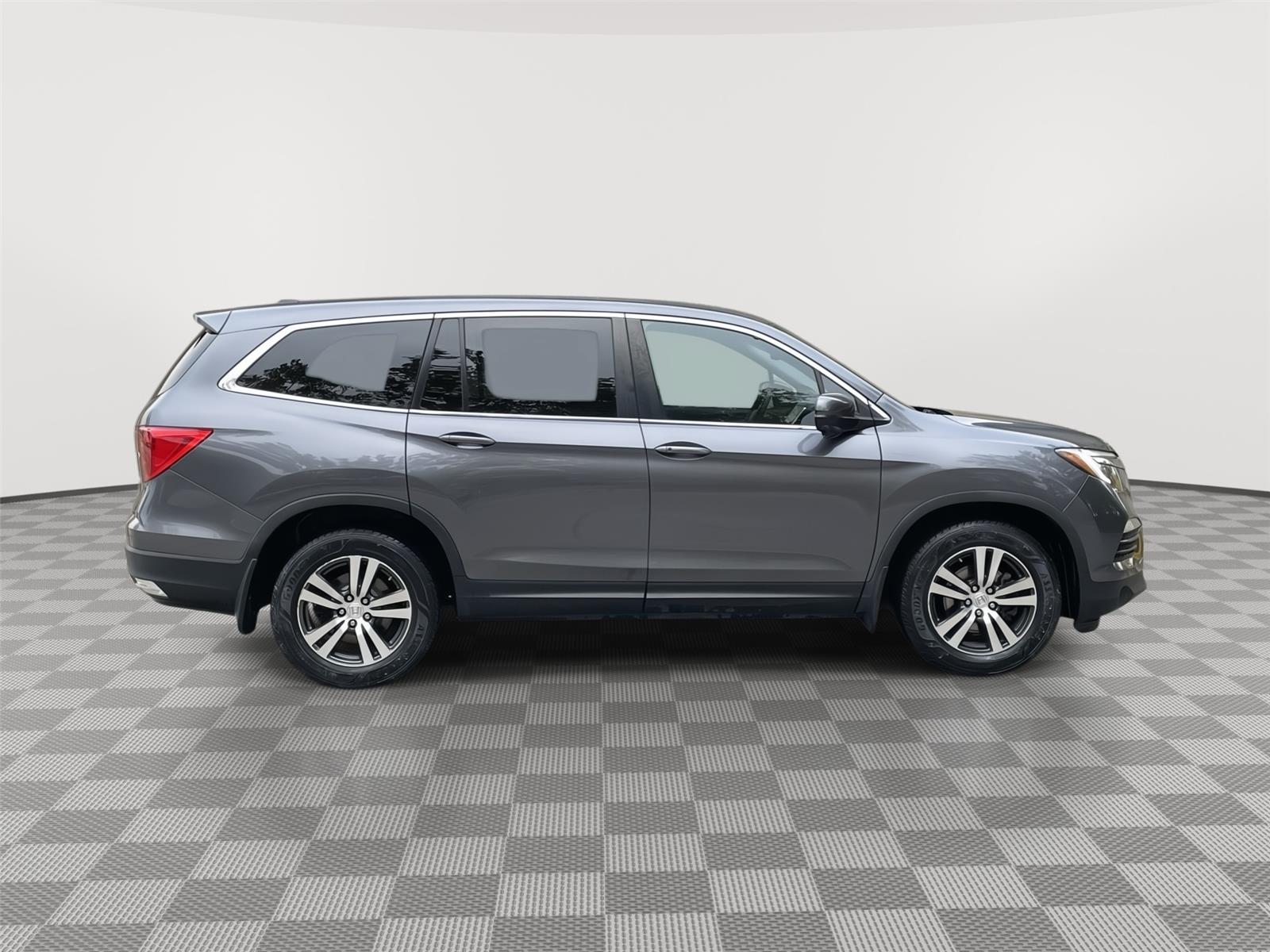 Used 2017 Honda Pilot for sale in Lincoln NE