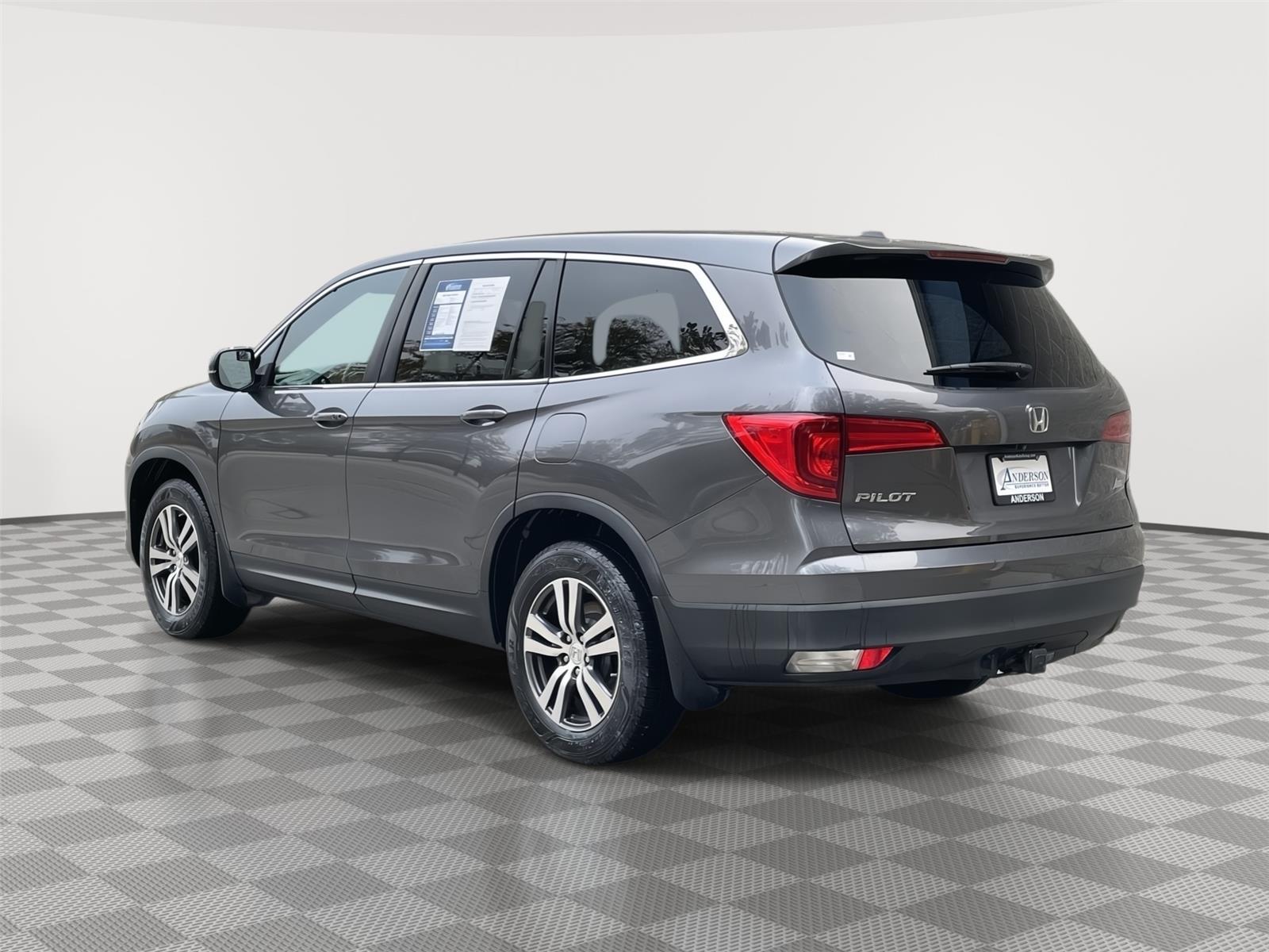 Used 2017 Honda Pilot for sale in Lincoln NE