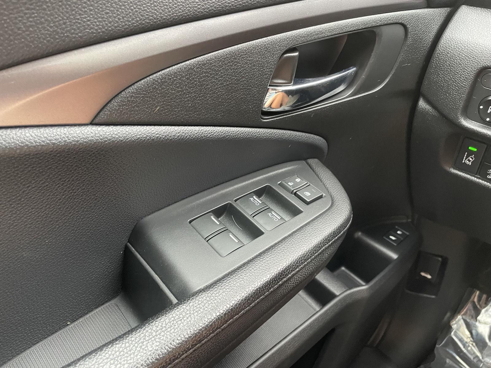 Used 2017 Honda Pilot for sale in Lincoln NE
