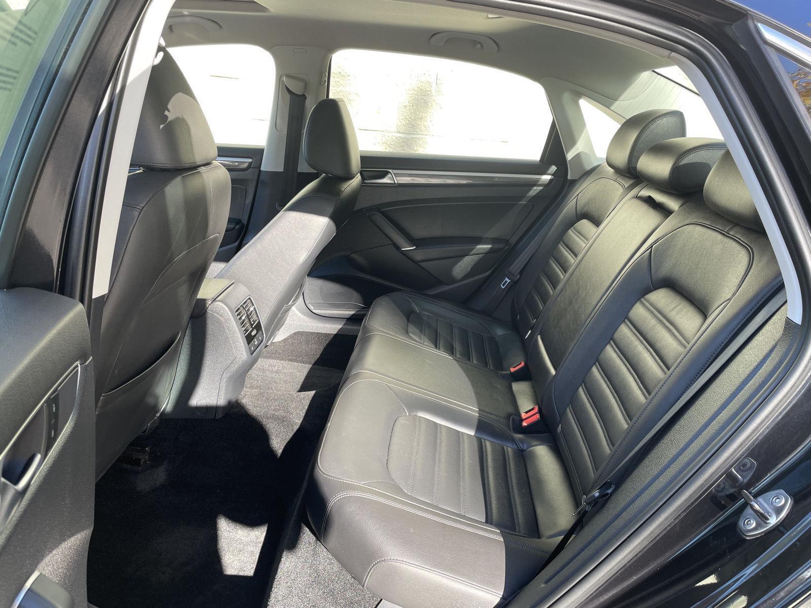 Used 2017 Volkswagen Passat for sale in Lincoln NE