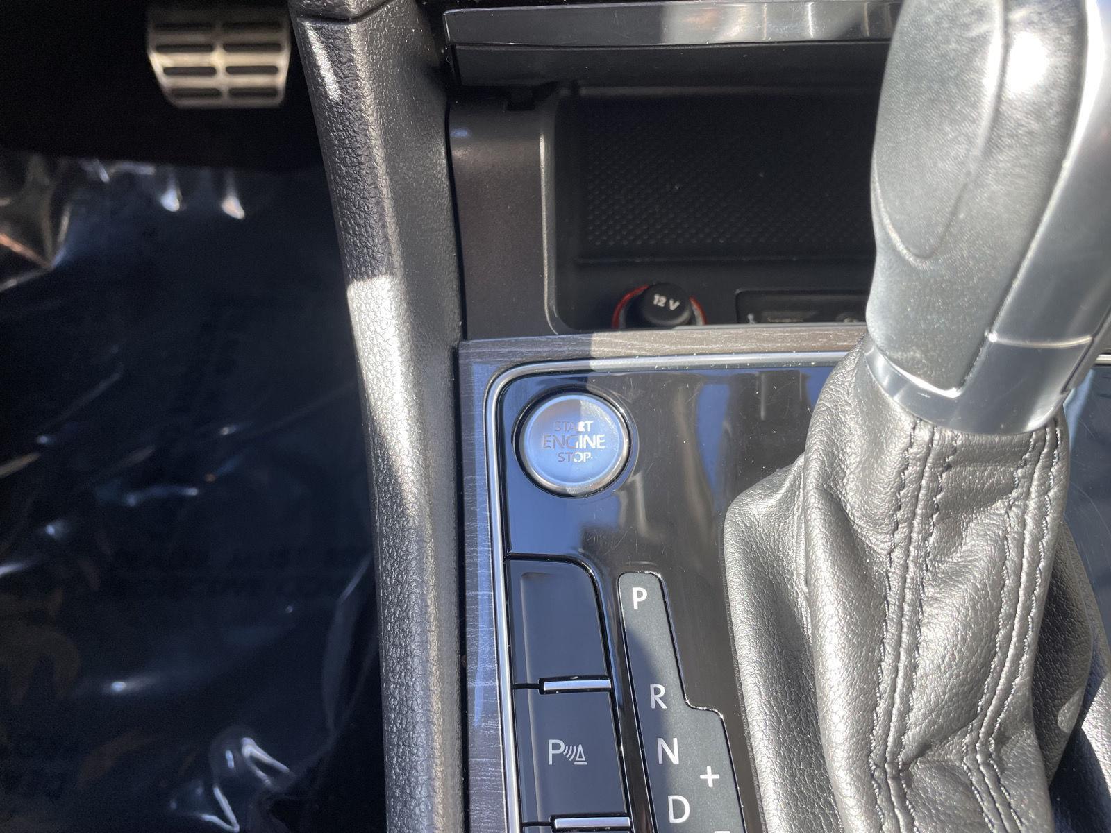 Used 2017 Volkswagen Passat for sale in Lincoln NE