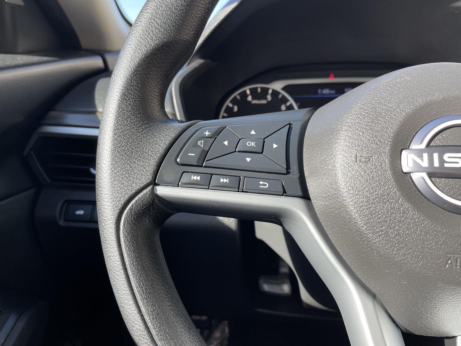 Used 2025 Nissan Altima SV Sedan for sale in Lincoln NE