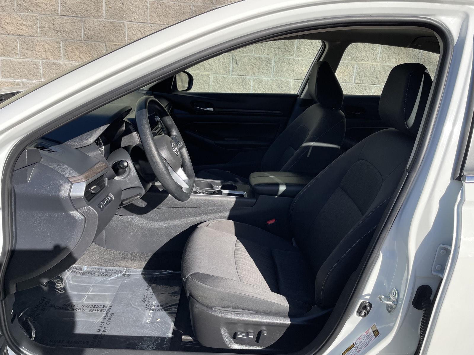 Used 2025 Nissan Altima SV Sedan for sale in Lincoln NE