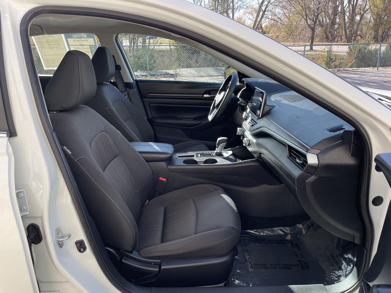 Used 2025 Nissan Altima SV Sedan for sale in Lincoln NE