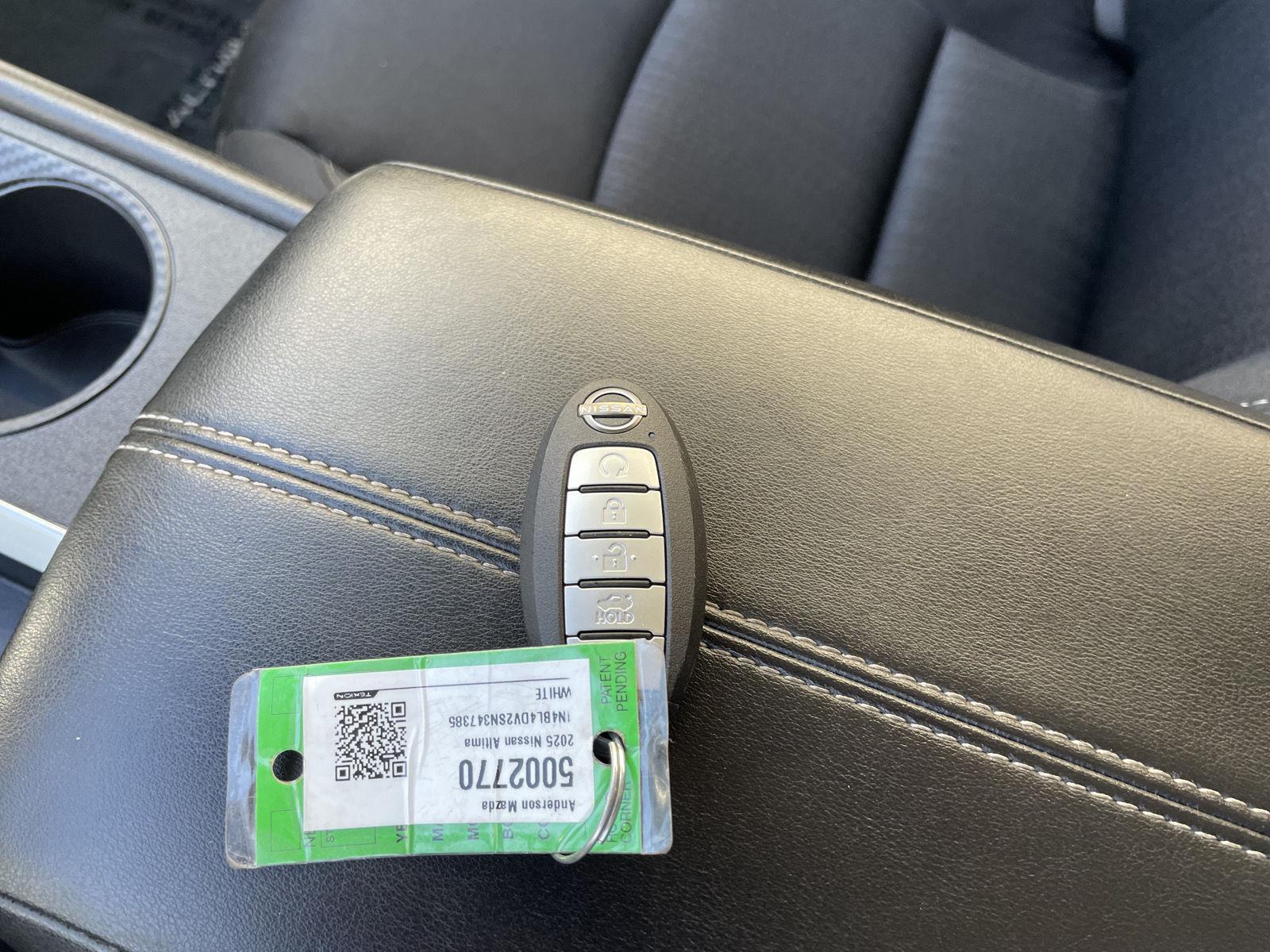 Used 2025 Nissan Altima SV Sedan for sale in Lincoln NE