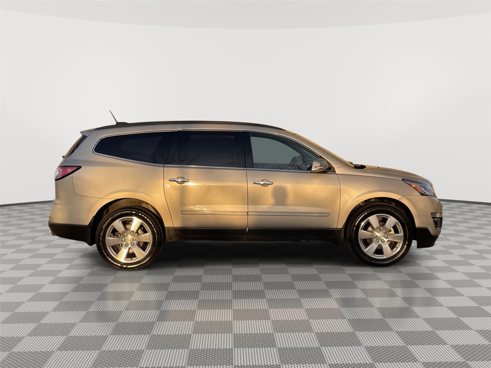 Used 2016 Chevrolet Traverse for sale in Lincoln NE