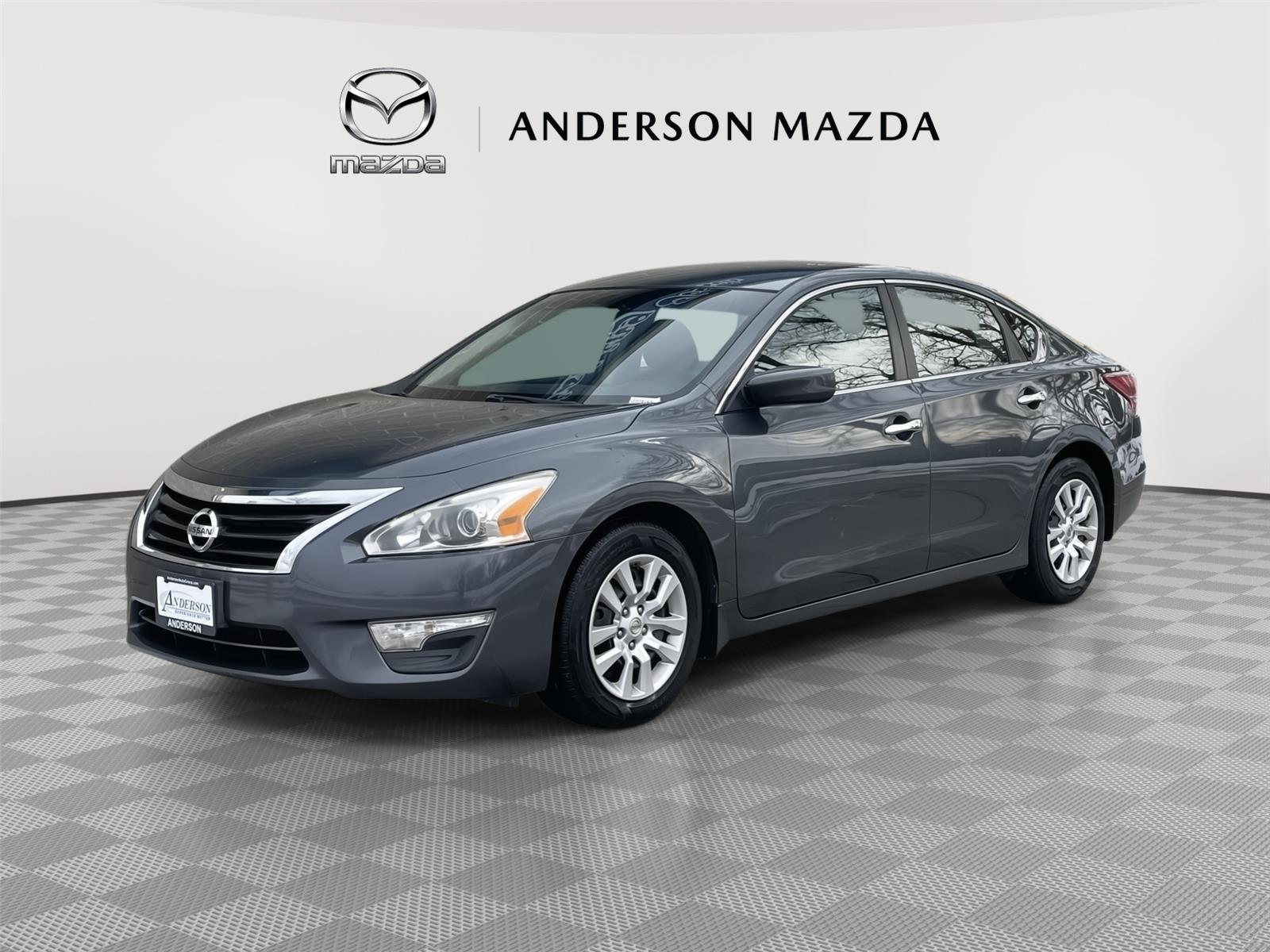 Used 2013 Nissan Altima for sale in Lincoln NE