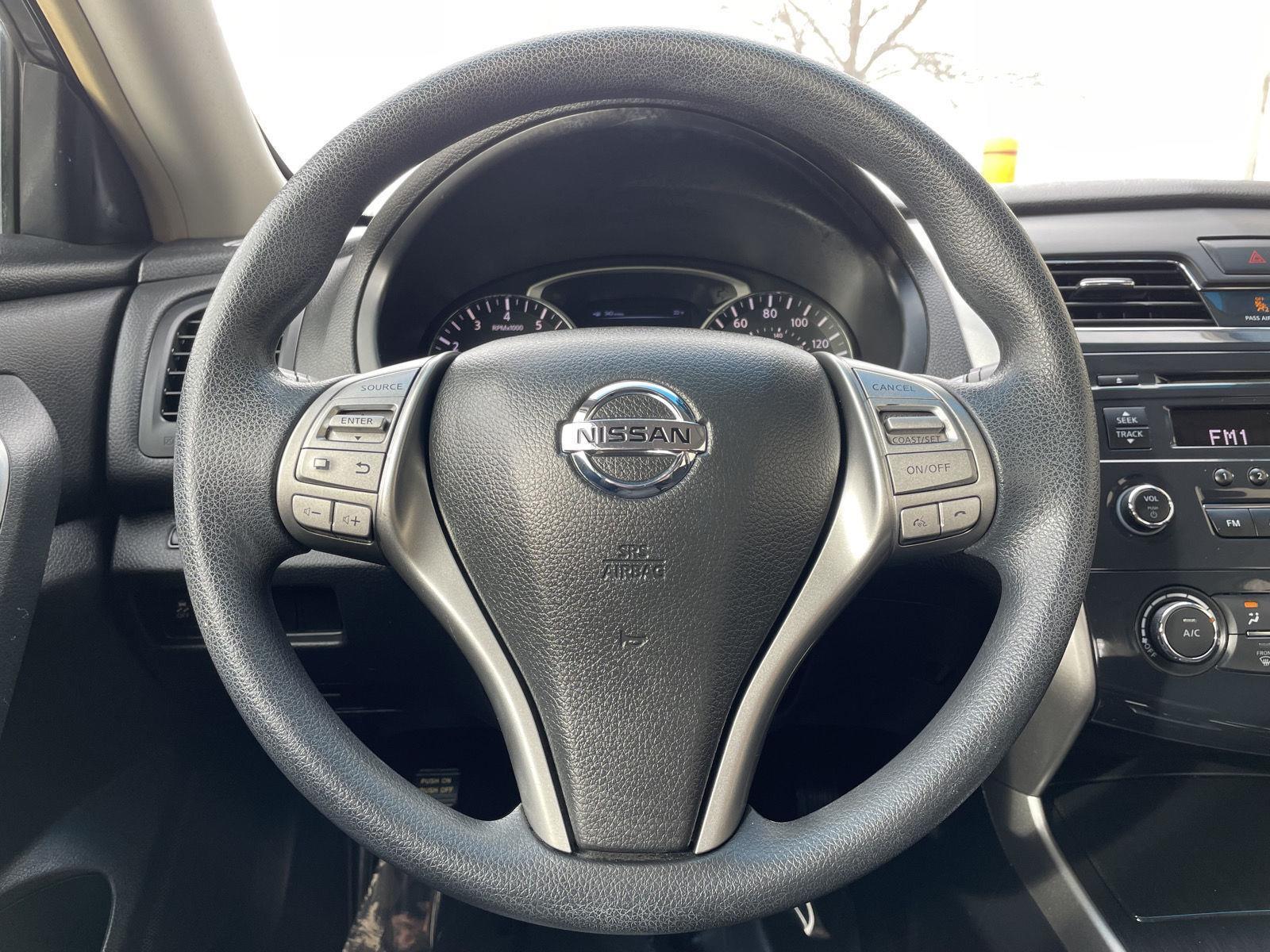 Used 2013 Nissan Altima for sale in Lincoln NE