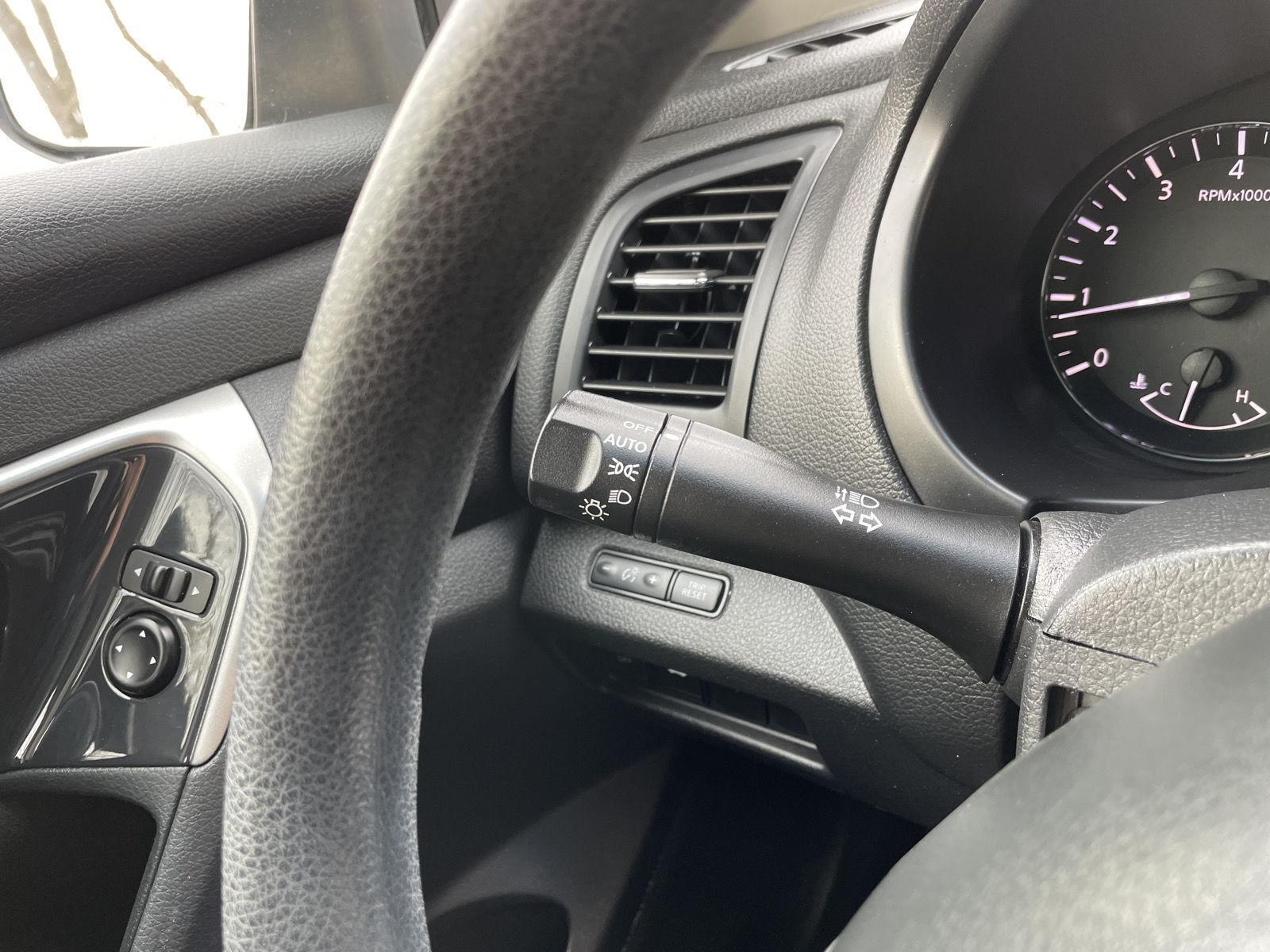 Used 2013 Nissan Altima for sale in Lincoln NE