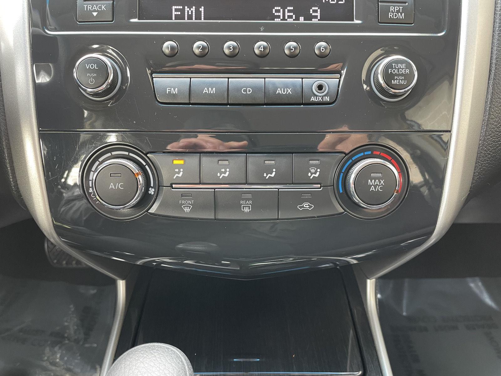 Used 2013 Nissan Altima for sale in Lincoln NE