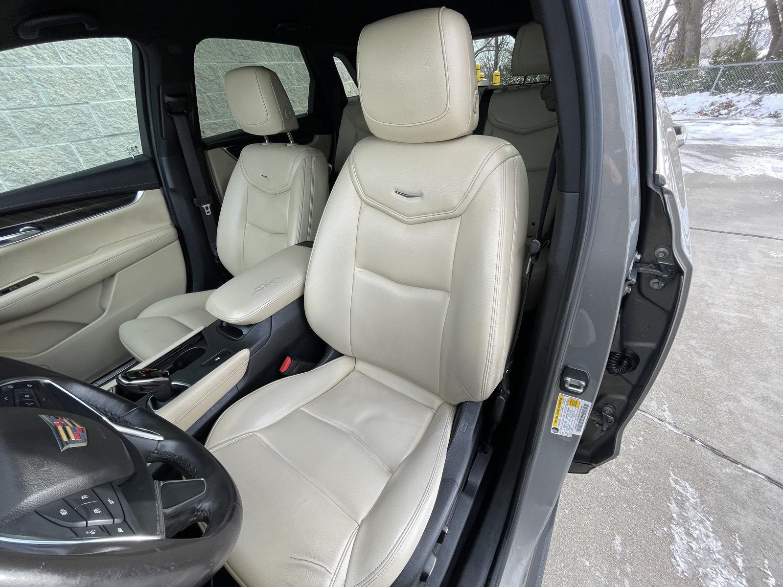 Used 2017 Cadillac XT5 for sale in Lincoln NE