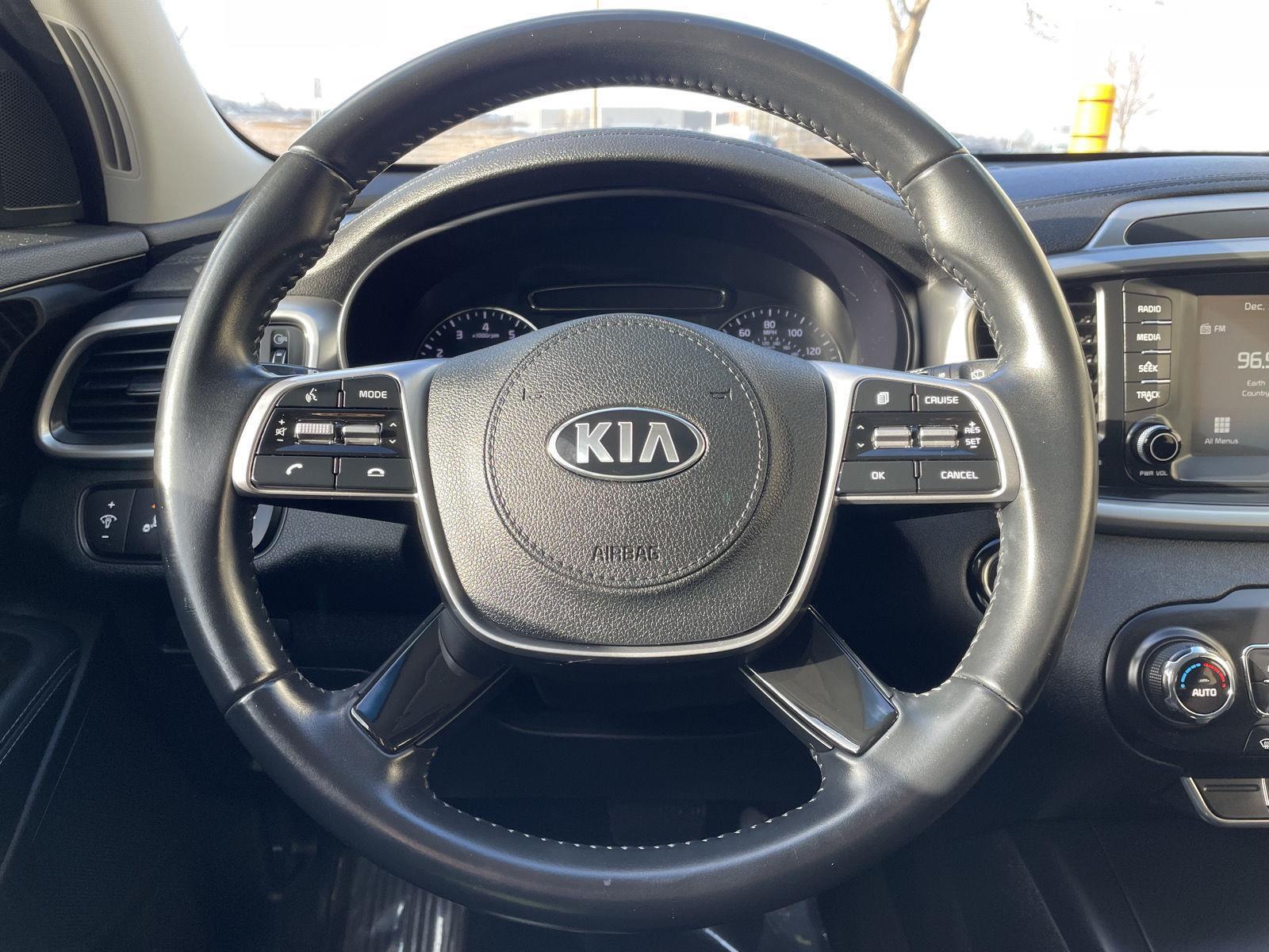 Used 2020 Kia Sorento S V6 SUV/Crossover for sale in Lincoln NE