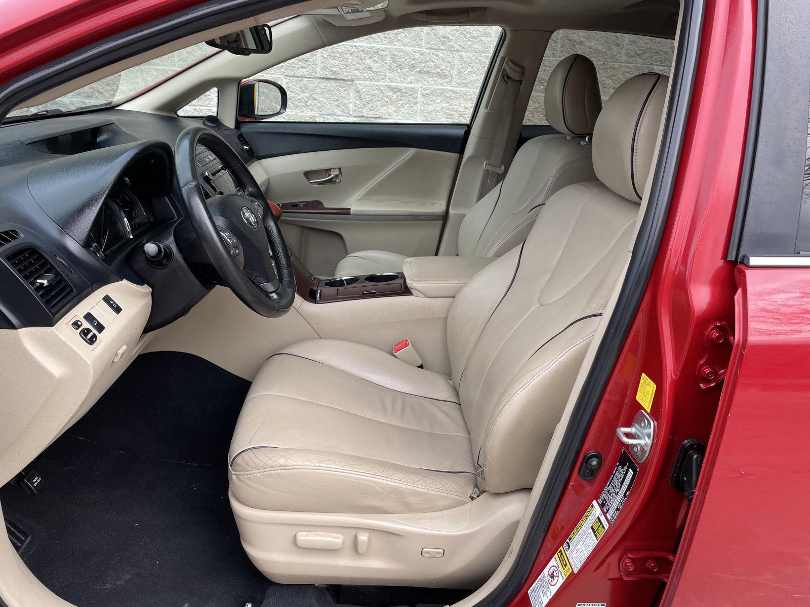 Used 2011 Toyota Venza for sale in Lincoln NE