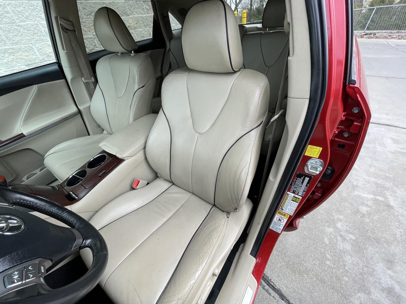 Used 2011 Toyota Venza for sale in Lincoln NE