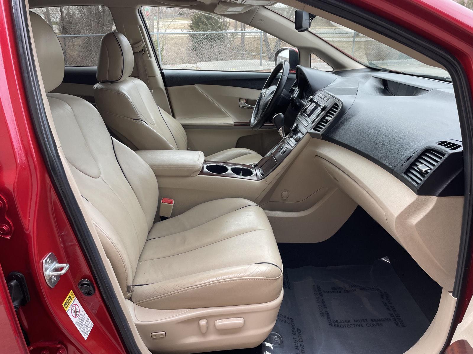 Used 2011 Toyota Venza for sale in Lincoln NE